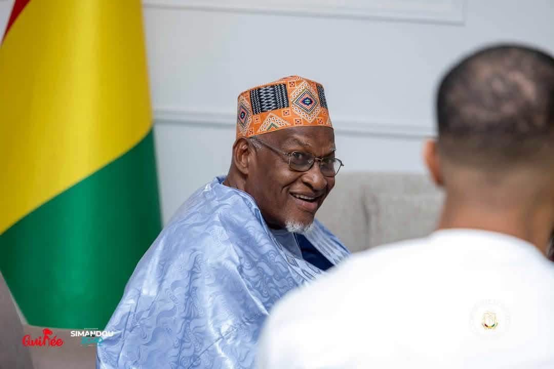 Vivre-ensemble en Guinée : le Président Mamadi DOUMBOUYA échange avec Elhadj Alsény BARRY sur la consolidation de la paix sociale