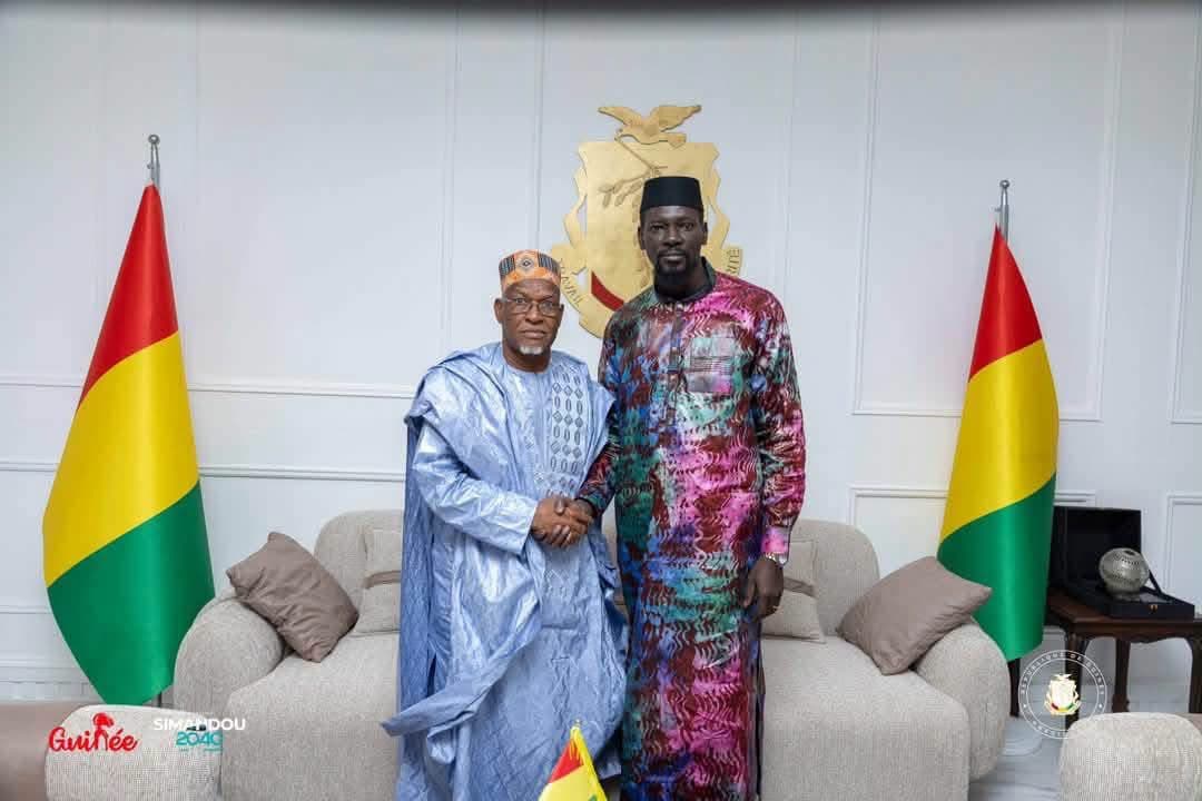 Vivre-ensemble en Guinée : le Président Mamadi DOUMBOUYA échange avec Elhadj Alsény BARRY sur la consolidation de la paix sociale