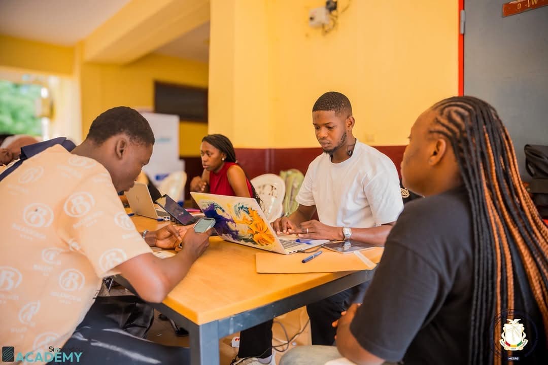SESSION D'ORIENTATION 2026 : DJAMI DIALLO AU CONTACT DES BACHELIERS ET DES EQUIPES MOBILISEES