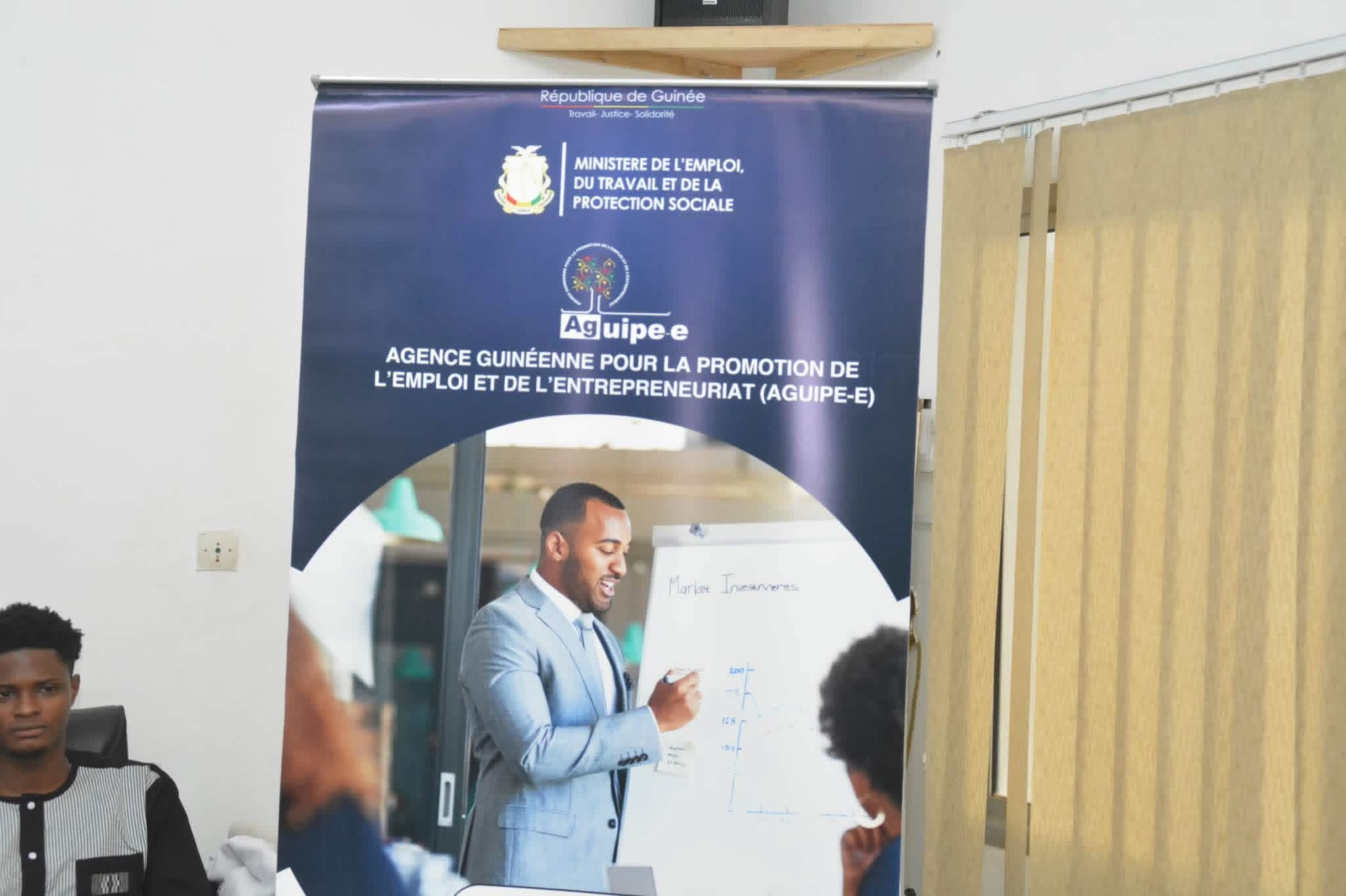 68e ANNIVERSAIRE DE L'INDEPENDANCE | LE MINISTERE, A TRAVERS L'AGUIPE-E, LANCE SON PROGRAMME DE RENFORCEMENT DE L'EMPLOYABILITE DES JEUNES